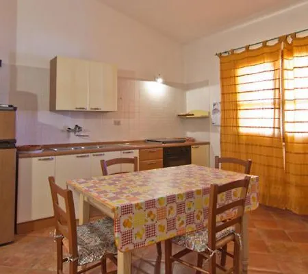 Villa Cala Liberotto דירה *